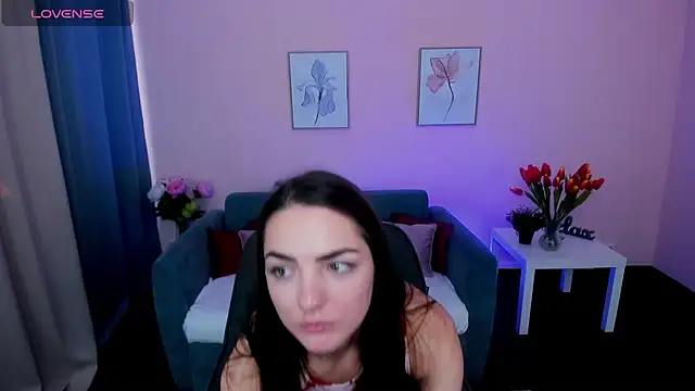 MyEllaLuvs online show from 16, 9, 2025
