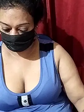 Snapshot of surekha-30 chatting on 12, 5, 2026 surekha-30 online show from 12, 5, 2026