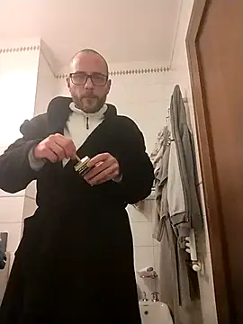 Baldassarre1990 online show from 5, 12, 2025