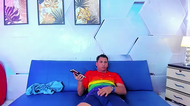 The boys at online show from 22, 9, 2025