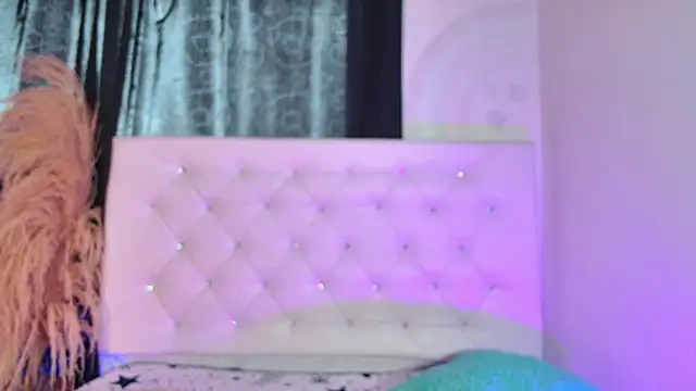 tatixxxvega online show from 4, 5, 2026