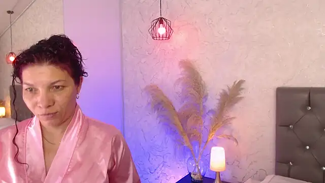 Snapshot of Serena_Houstonn chatting on 16, 6, 2026 Serena Houstonn online show from 16, 6, 2026