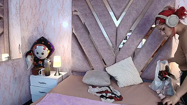 Snapshot of KatherineMurfiphi chatting on 29, 10, 2025 KatherineMurfiphi online show from 29, 10, 2025