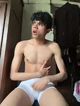 Axel-Mejia online show from 19, 5, 2026