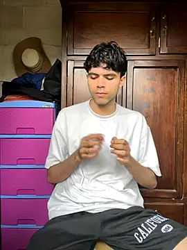 Axel-Mejia online show from 14, 11, 2025