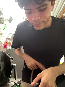 Axel-Mejia online show from 16, 4, 2026