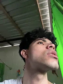 Axel-Mejia online show from 28, 4, 2026