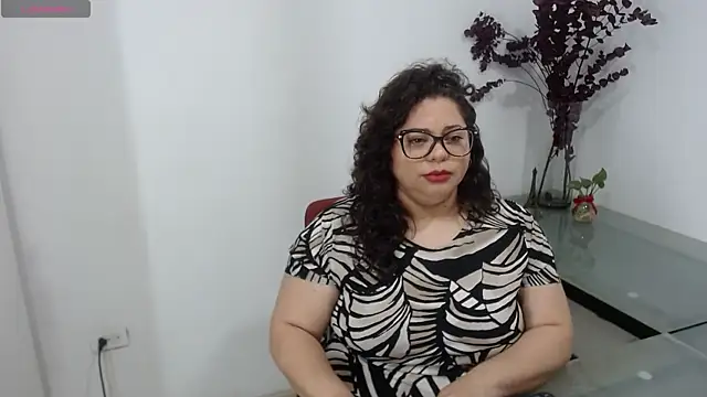 merly chica online show from 17, 10, 2025