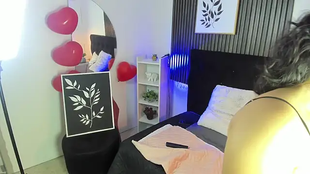 nanny  cute online show from 24, 9, 2025