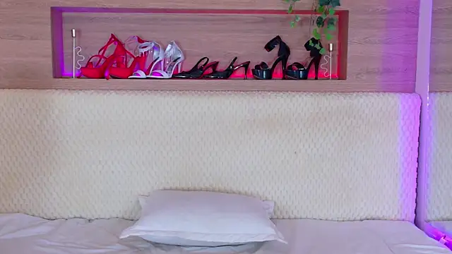 Snapshot of LexyQuin chatting on 9, 10, 2025 LexyQuin online show from 9, 10, 2025