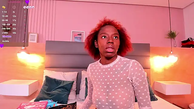 Snapshot of _emma_willliams_ chatting on 9, 10, 2025 emma willliams online show from 9, 10, 2025