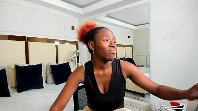 Snapshot of _emma_willliams_ chatting on 10, 11, 2025 emma willliams online show from 10, 11, 2025