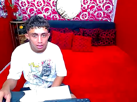 Snapshot of GABOPEIN chatting on 5, 11, 2025 GABOPEIN online show from 5, 11, 2025