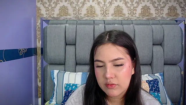 Snapshot of ValentinaMillers_ chatting on 1, 10, 2025 ValentinaMillers online show from 1, 10, 2025