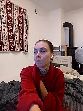 HoneySquirrel online show from 18, 10, 2025