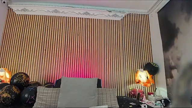 keeyla stone online show from 2, 11, 2025