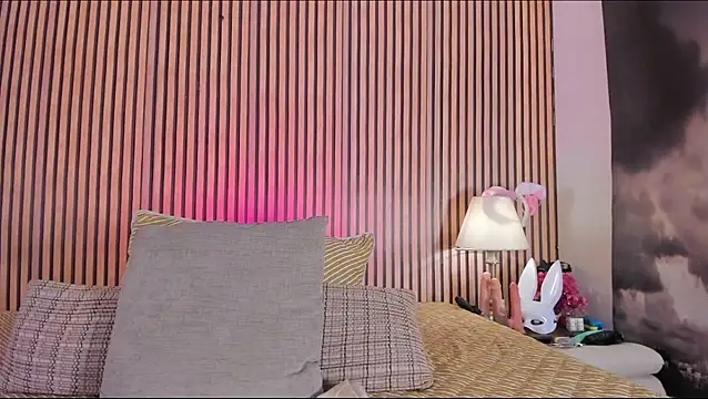 keeyla stone online show from 23, 11, 2025