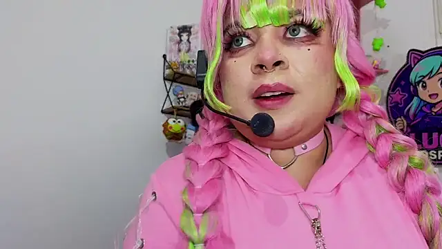 Lucycosplay777 online show from 19, 4, 2026