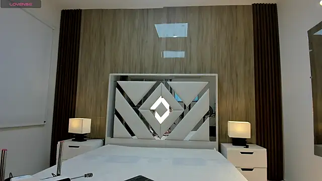 VanessaHard as online show from 21, 4, 2026