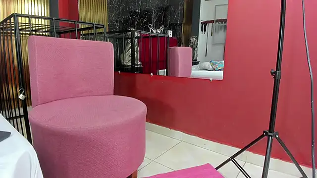 VanessaHard as online show from 6, 4, 2026