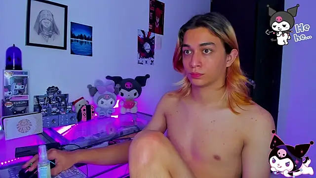 KeitaMoon online show from 5, 12, 2025