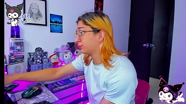 KeitaMoon online show from 2, 12, 2025