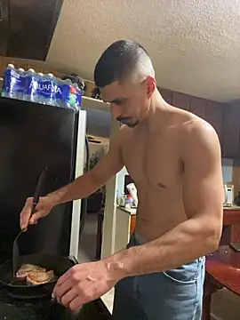 SlimSexxxy69 online show from 28, 2, 2026