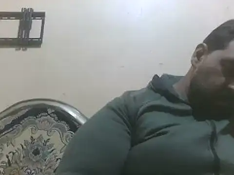elpoop7305 online show from 15, 4, 2026