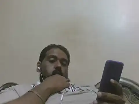 elpoop7305 online show from 9, 11, 2025