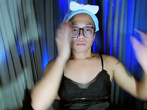 YourNikkieXxx online show from 15, 7, 2026