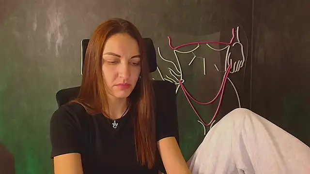 Aurora Loveu online show from 8, 10, 2025