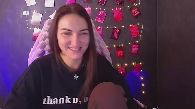 Aurora Loveu online show from 4, 12, 2025