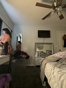 xHelloKitty online show from 2, 2, 2026