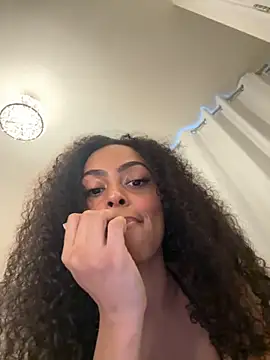 Snapshot of yasmingarcia chatting on 7, 11, 2025 yasmingarcia online show from 7, 11, 2025