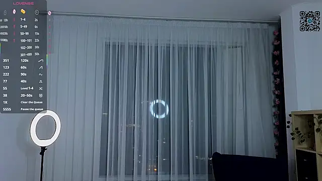 IsobelCashin online show from 28, 11, 2025