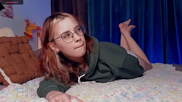 VedaSchulz online show from 12, 11, 2025