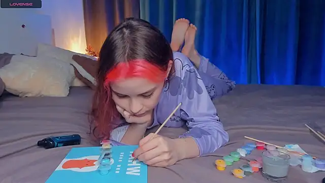 VedaSchulz online show from 5, 12, 2025