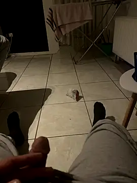 Snapshot of geilheit12 chatting on 24, 11, 2025 geilheit12 online show from 24, 11, 2025