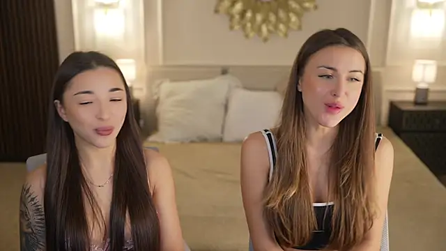 Luna secretgirl online show from 25, 11, 2025