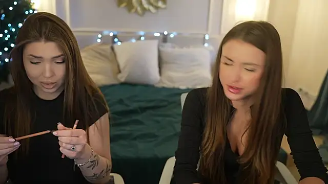 Luna secretgirl online show from 19, 12, 2025