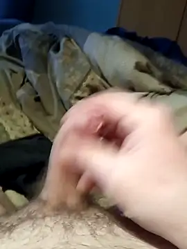 Snapshot of Tom1199Timer chatting on 4, 2, 2026 Tom1199Timer online show from 4, 2, 2026