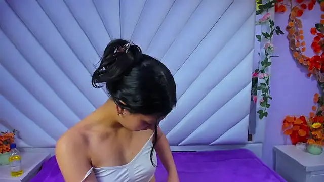  Luna Bennett online show from 30, 10, 2025