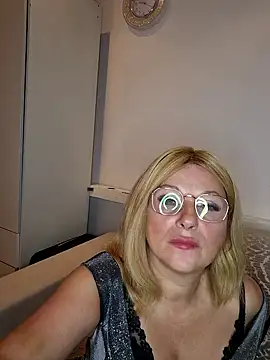 Snapshot of TinaLizxh chatting on 26, 9, 2025 TinaLizxh online show from 26, 9, 2025