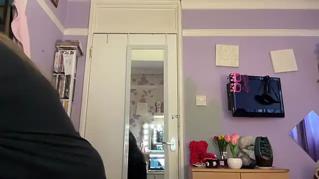 SexySashaxox online show from 7, 2, 2026