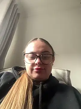 SexySashaxox online show from 8, 2, 2026