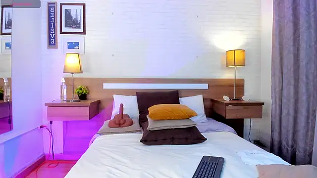 JenniferAuriston online show from 27, 11, 2025