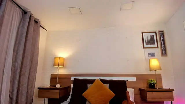 JenniferAuriston online show from 6, 2, 2026