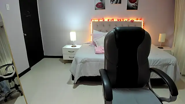 Miss Cataleya   online show from 20, 4, 2026