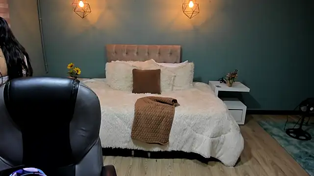 Miss Cataleya   online show from 5, 11, 2025