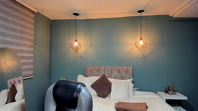 Miss Cataleya   online show from 28, 10, 2025